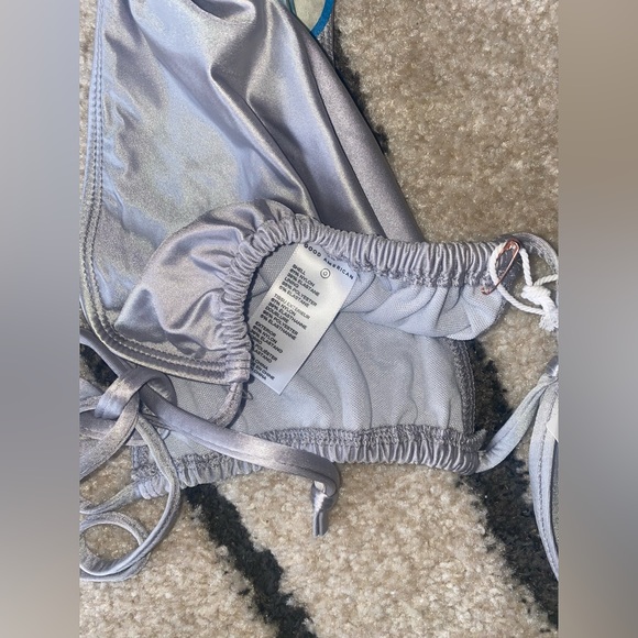 Good American Silver Bikini Set NWT!! - Picture 7 of 13